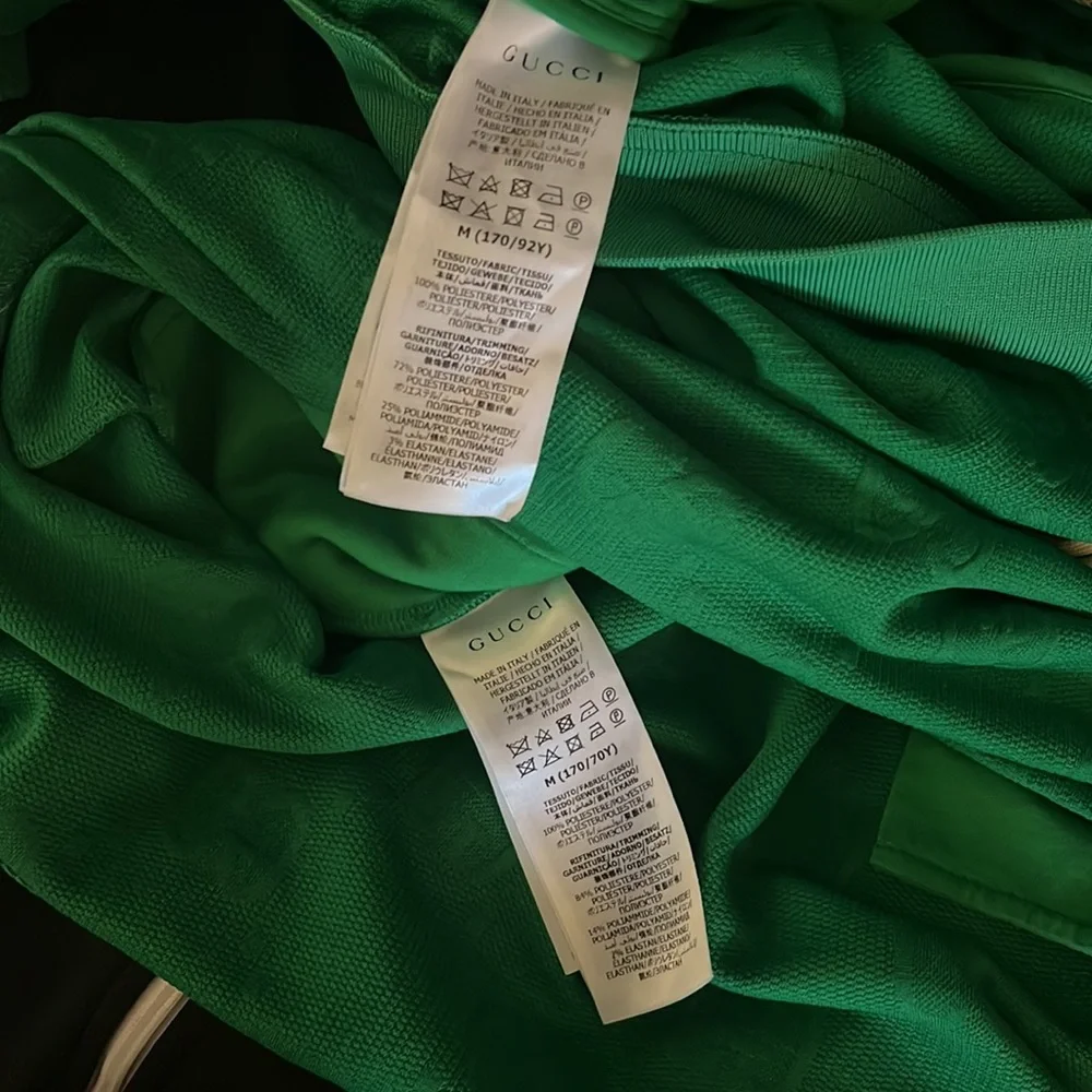 Women’s Authentic Gucci 2 piece Skirt Tracksuit size Medium - Picture 5 of 6